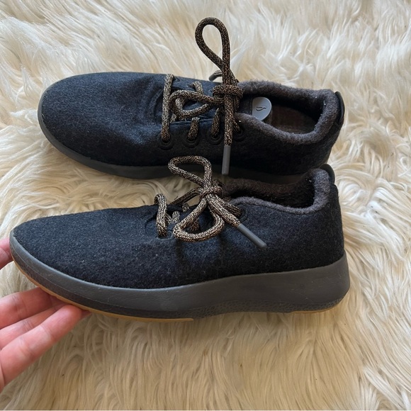 Allbirds Dark Gray Merino Wool Runners Women’s Size 6 - Picture 2 of 7